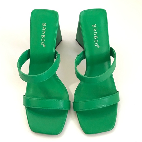 BAMBOO Premiere Slip On Triangle Heeled Mule Sandal Shoe Green Women’s Size 6.5 - Picture 3 of 16
